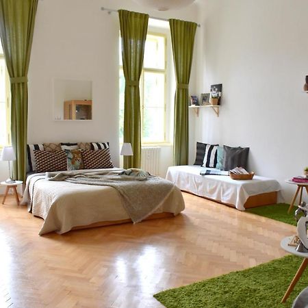 Wellness Apartments Florenc ปราก ภายนอก รูปภาพ