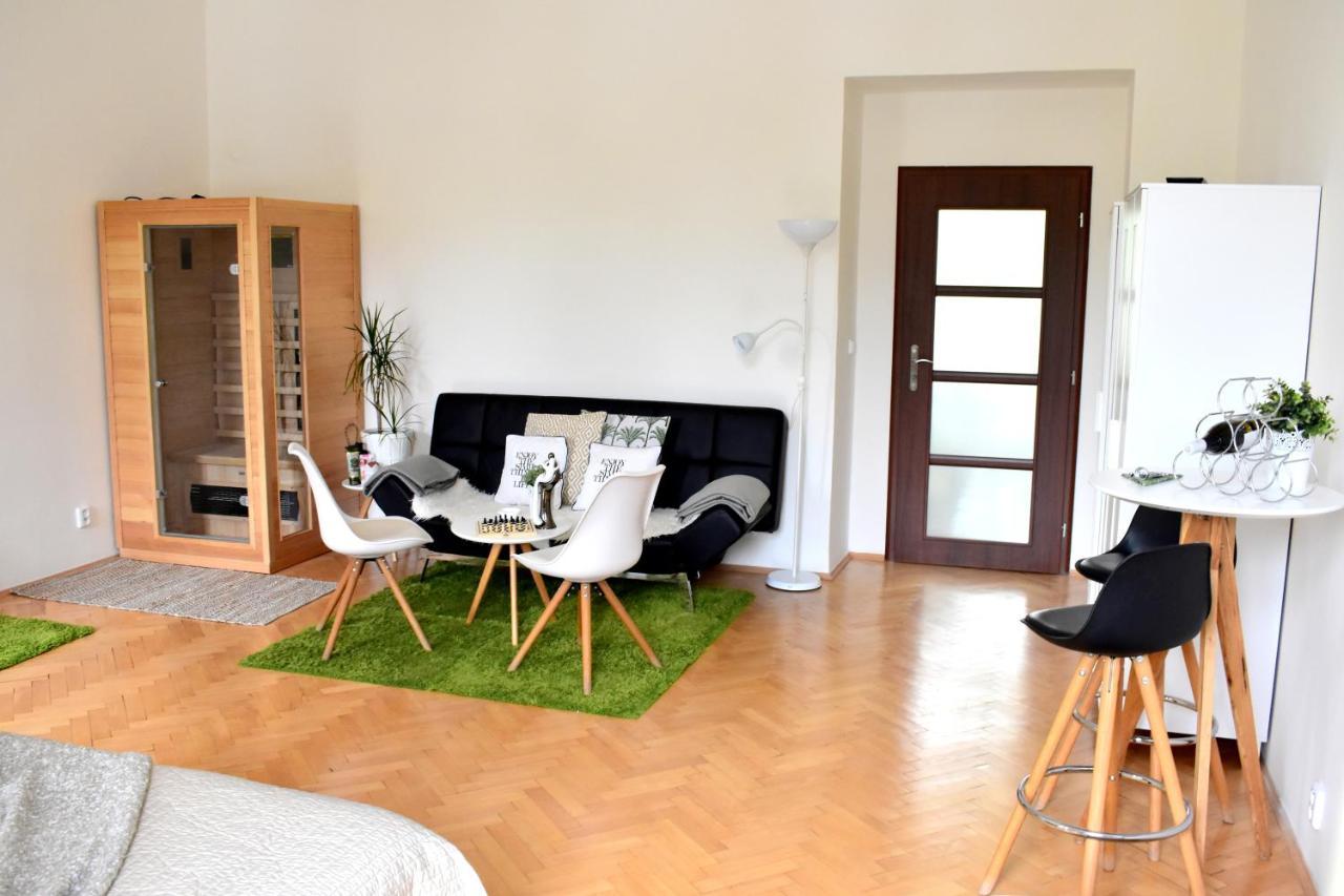 Wellness Apartments Florenc ปราก ภายนอก รูปภาพ