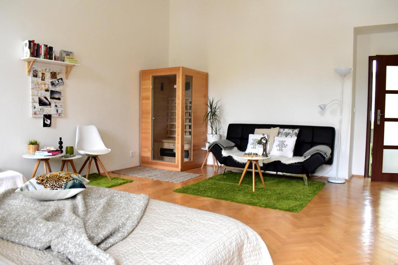 Wellness Apartments Florenc ปราก ภายนอก รูปภาพ