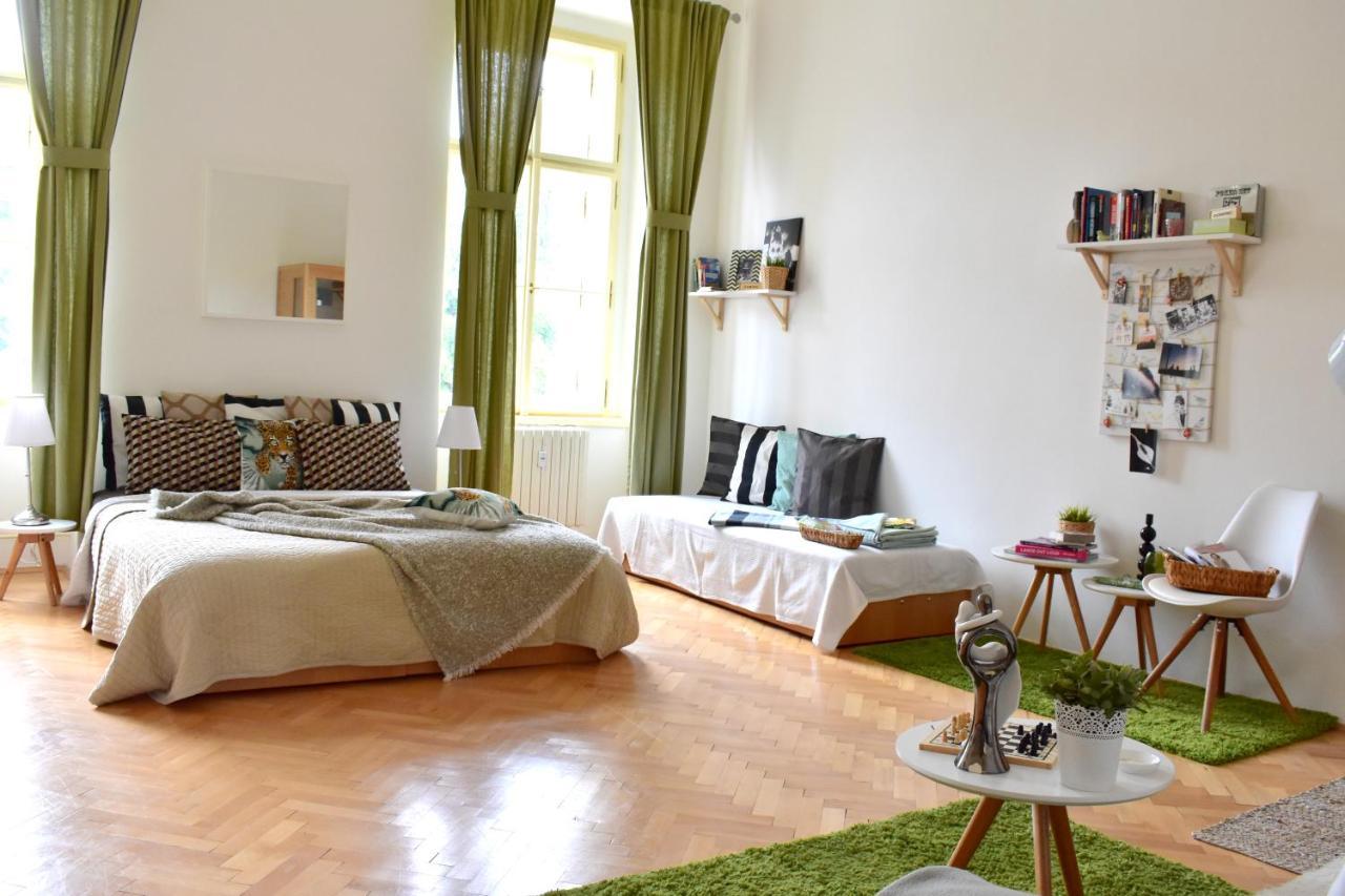 Wellness Apartments Florenc ปราก ภายนอก รูปภาพ
